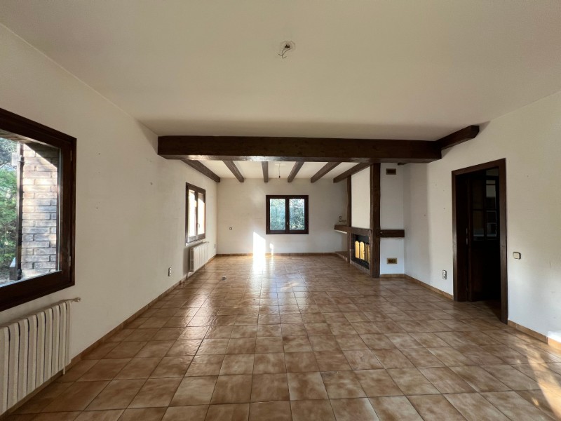HABITATGE EN VENDA A TARADELL 5