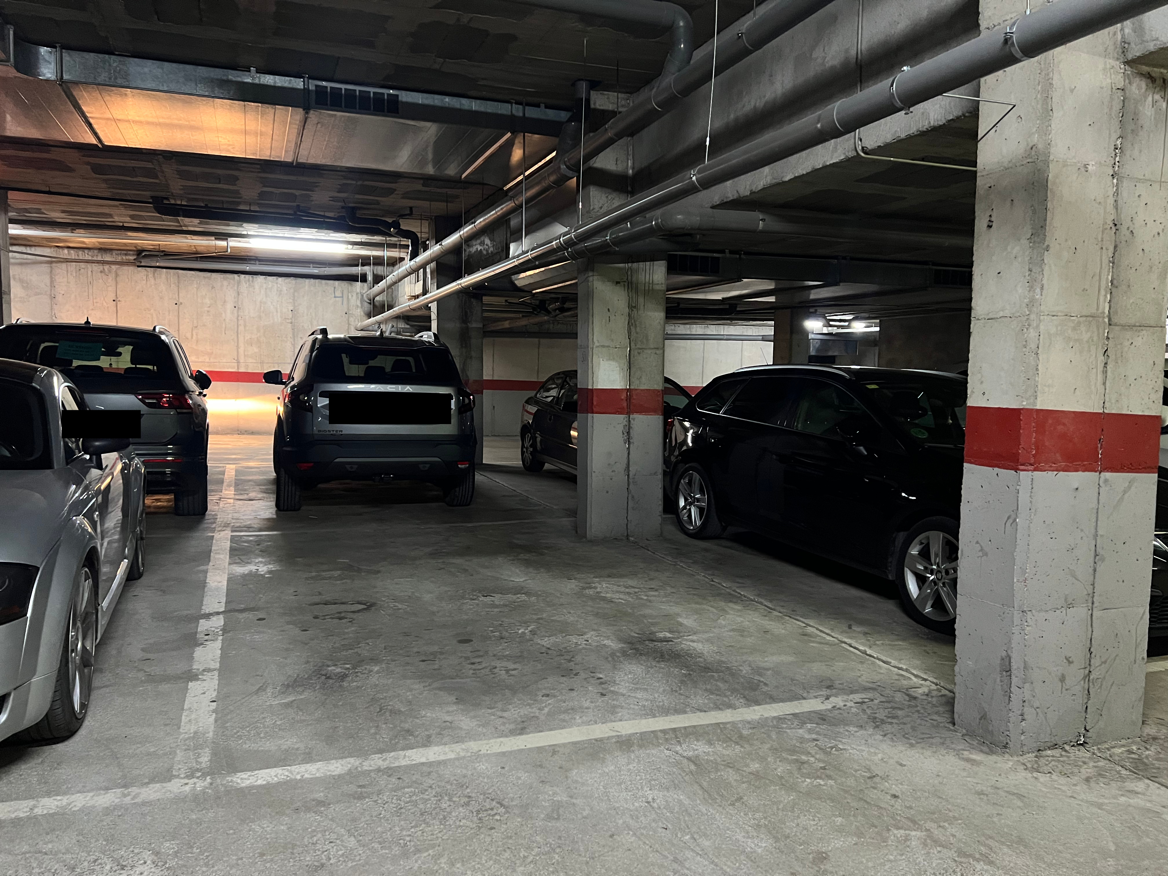 PLAÇA D'APARCAMENT EN VENDA A VIC 1